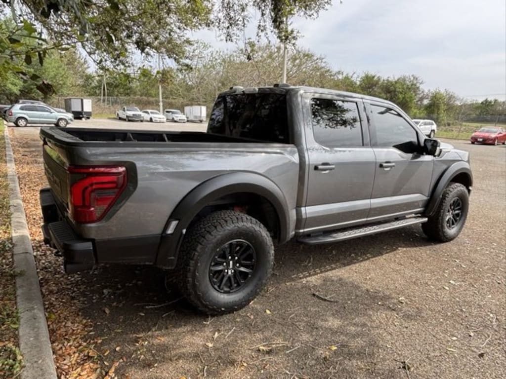 Used 2024 Ford F-150 Raptor Crew Cab Pickup
