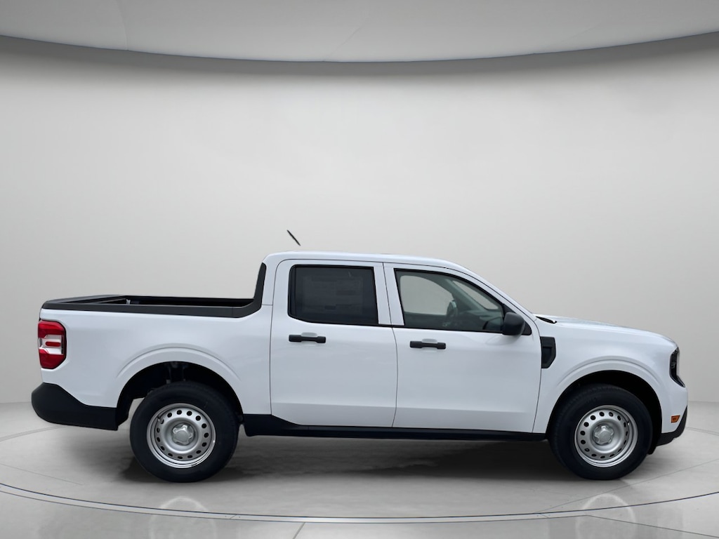 New 2026 Ford Maverick XL Crew Cab Pickup