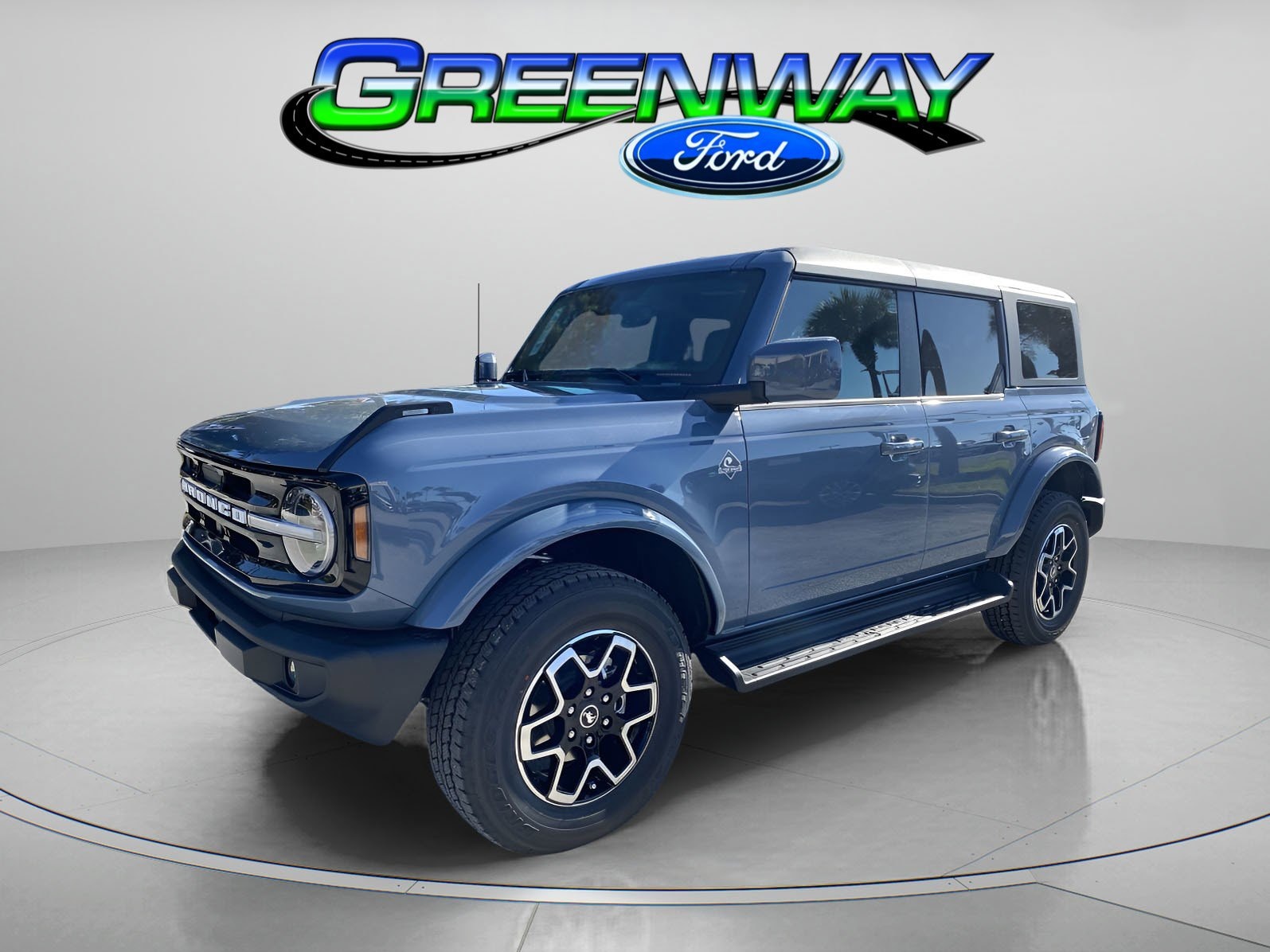 2025 Ford Bronco 4-Door Outer Banks's photo