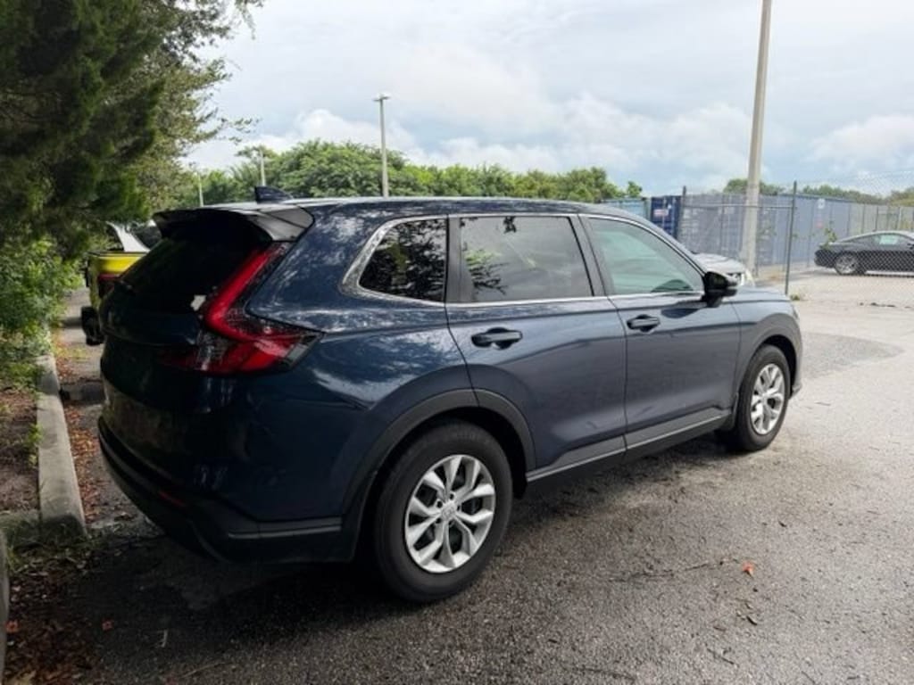 Used 2025 Honda CR-V LX Sport Utility
