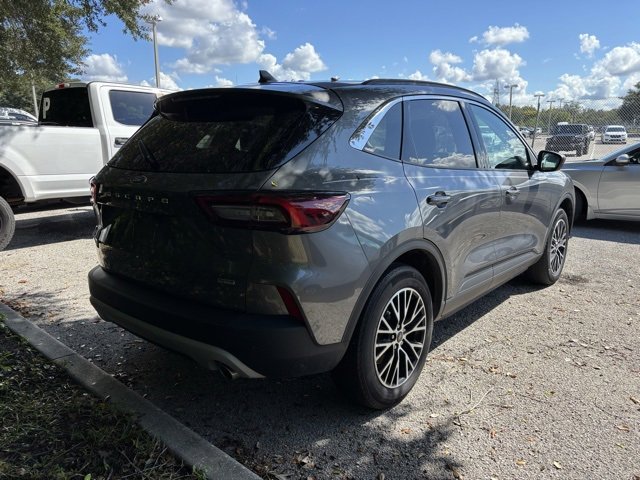 2023 Ford Escape Sport Hybrid photo 2