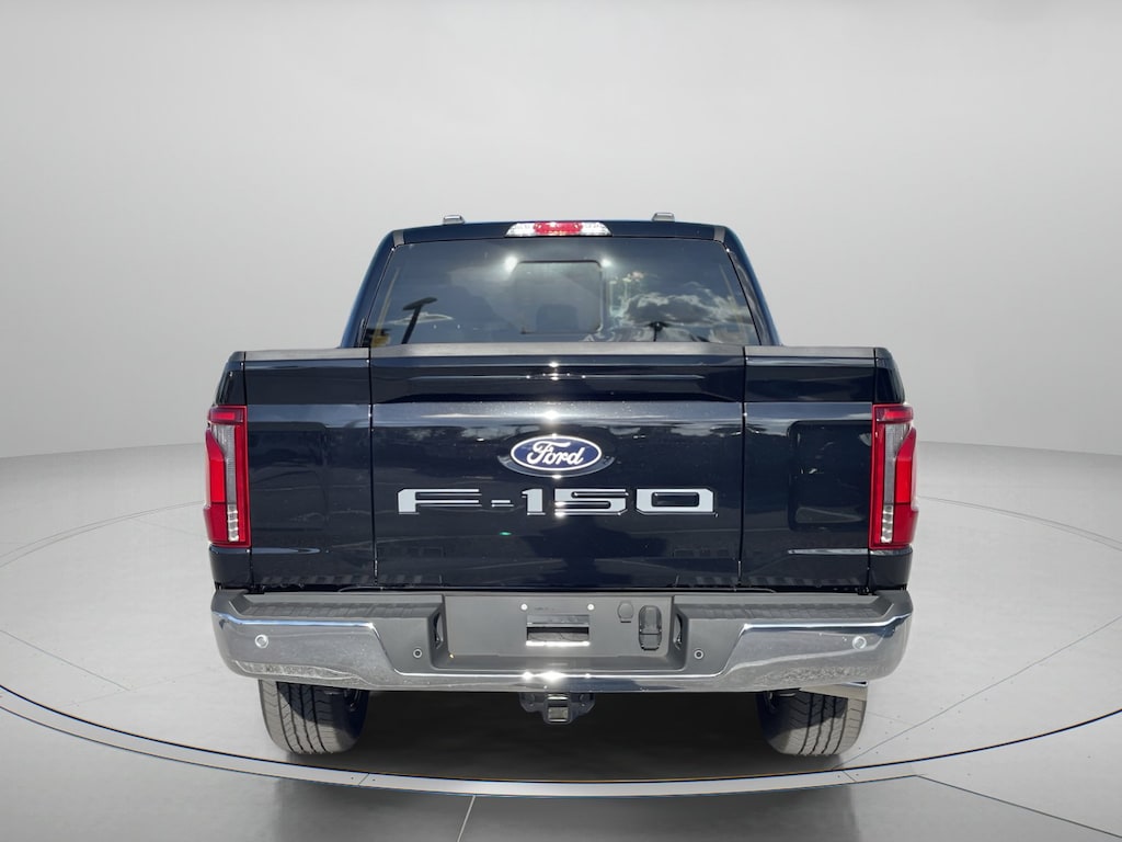 New 2025 Ford F-150 LARIAT Crew Cab Pickup