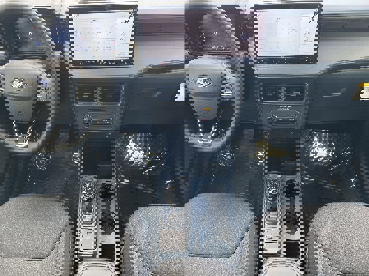 2025 Ford Maverick XLT - Photo 14