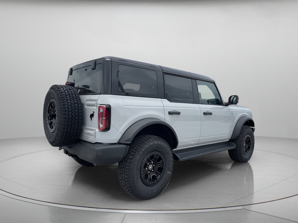 New 2026 Ford Bronco Outer Banks Convertible