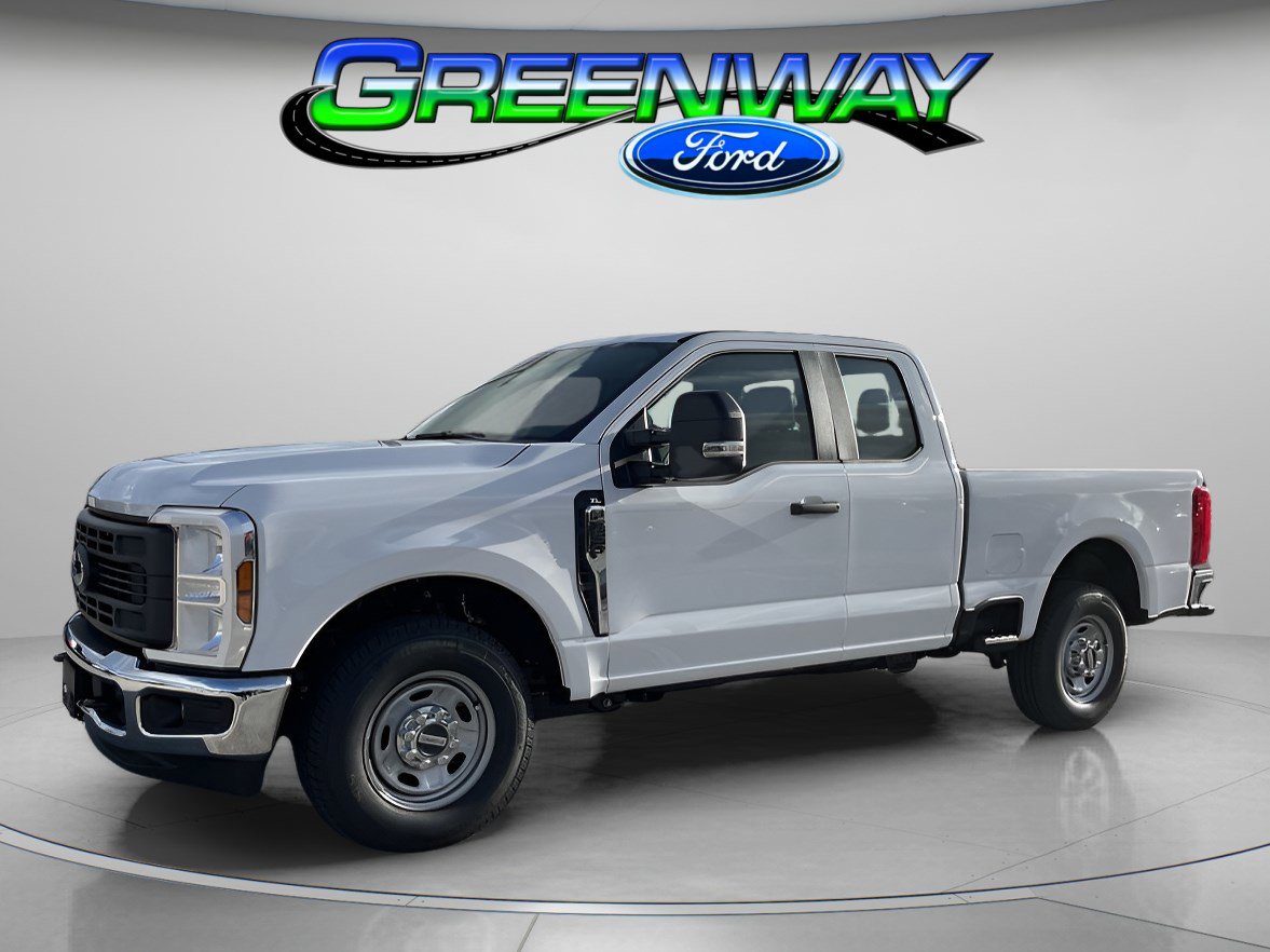 2026 Ford F-350 XL SuperCab 8' Box SRW's photo