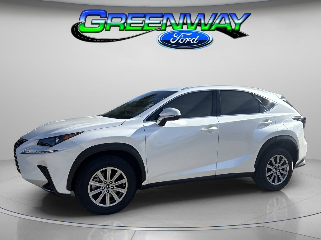 2021 Lexus NX 300's photo