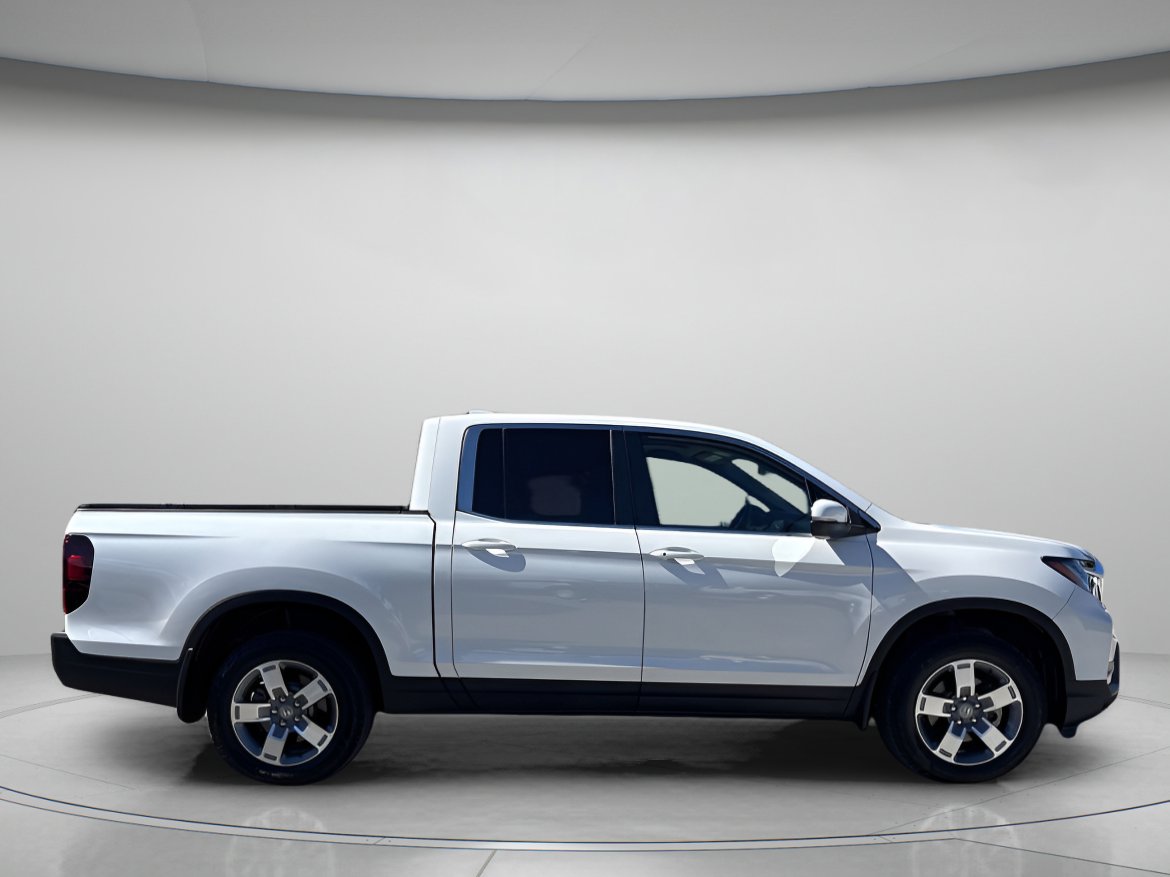 2025 Honda Ridgeline RTL photo 2