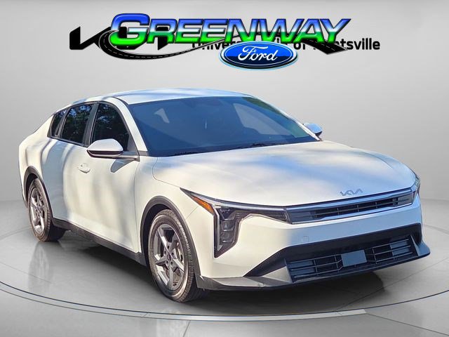 2025 Kia K4 LXS AT's photo