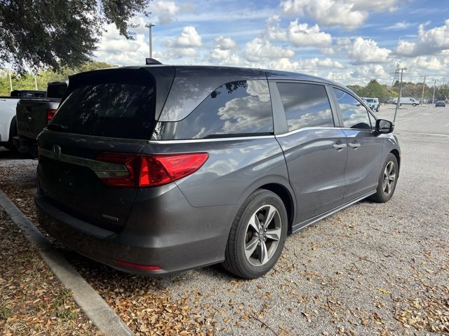 2018 Honda Odyssey Touring photo 3