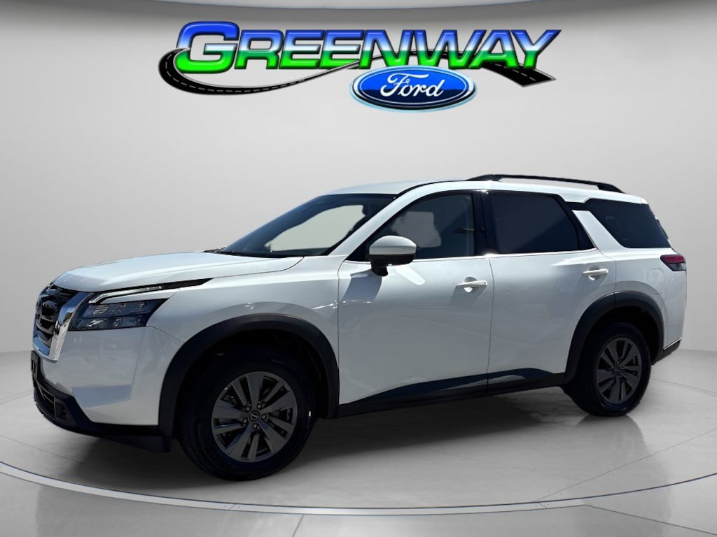 Used 2024 Nissan Pathfinder SV Sport Utility