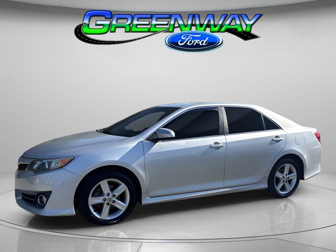 2014 Toyota Camry SE