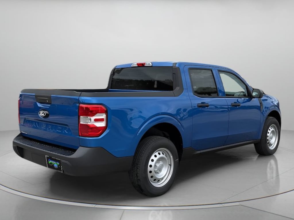 New 2026 Ford Maverick XL Crew Cab Pickup