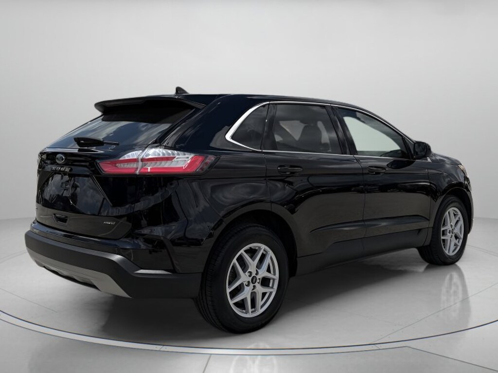 Used 2023 Ford Edge SEL Sport Utility