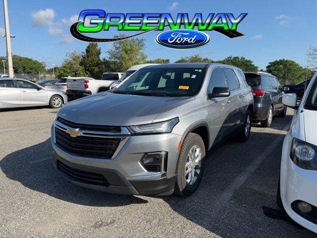 2023 Chevrolet Traverse FWD LS's photo