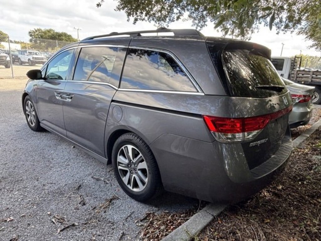 Used 2016 Honda Odyssey Touring Mini-van, Passenger