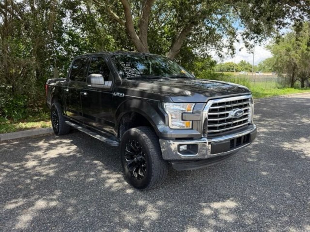 Used 2017 Ford F-150 XLT Crew Cab Pickup