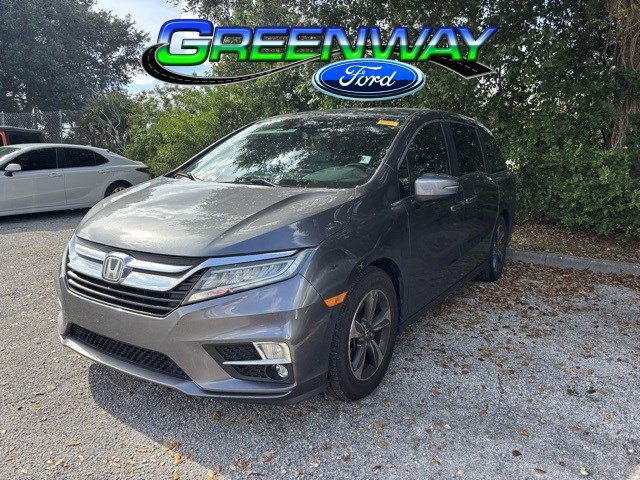 2018 Honda Odyssey Touring's photo
