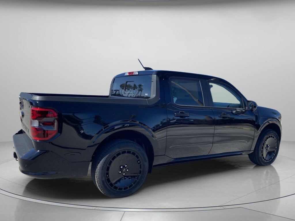 New 2026 Ford Maverick Lobo High Crew Cab Pickup