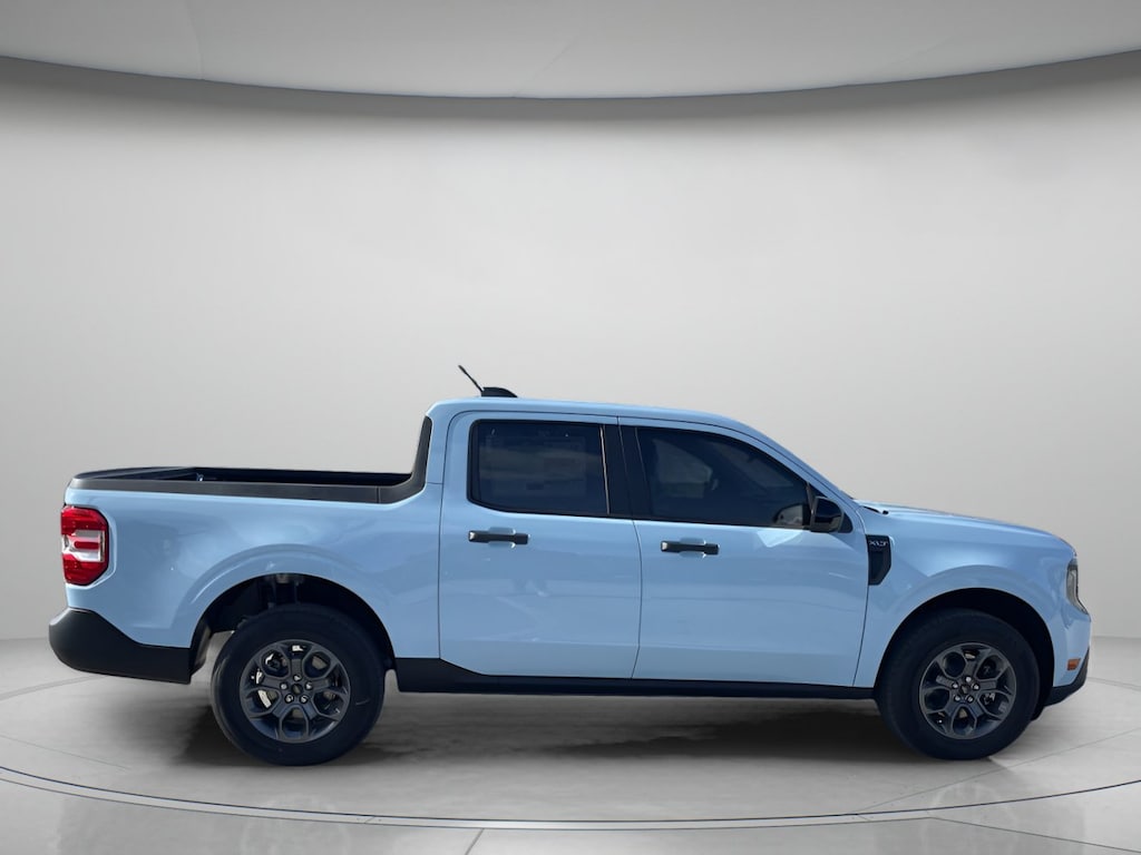 New 2026 Ford Maverick XLT Crew Cab Pickup