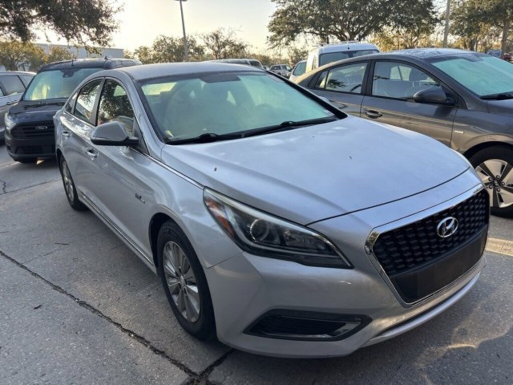 Used 2016 Hyundai Sonata Hybrid SE 4dr Car