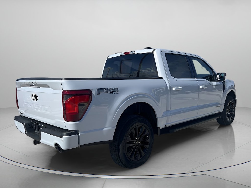 New 2025 Ford F-150 XLT Crew Cab Pickup