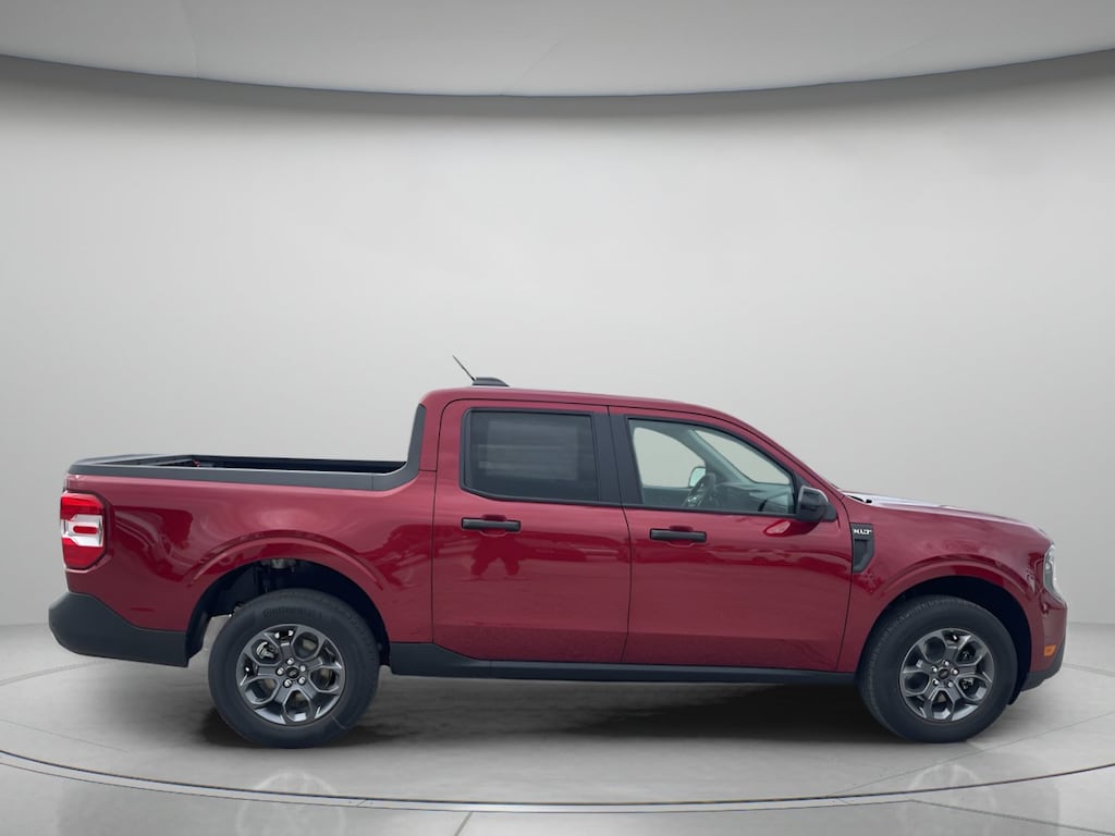 New 2026 Ford Maverick XLT Crew Cab Pickup