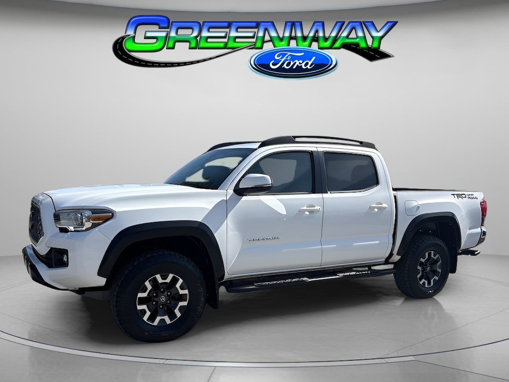 Used 2019 Toyota Tacoma 2WD TRD Off-Road Crew Cab Pickup