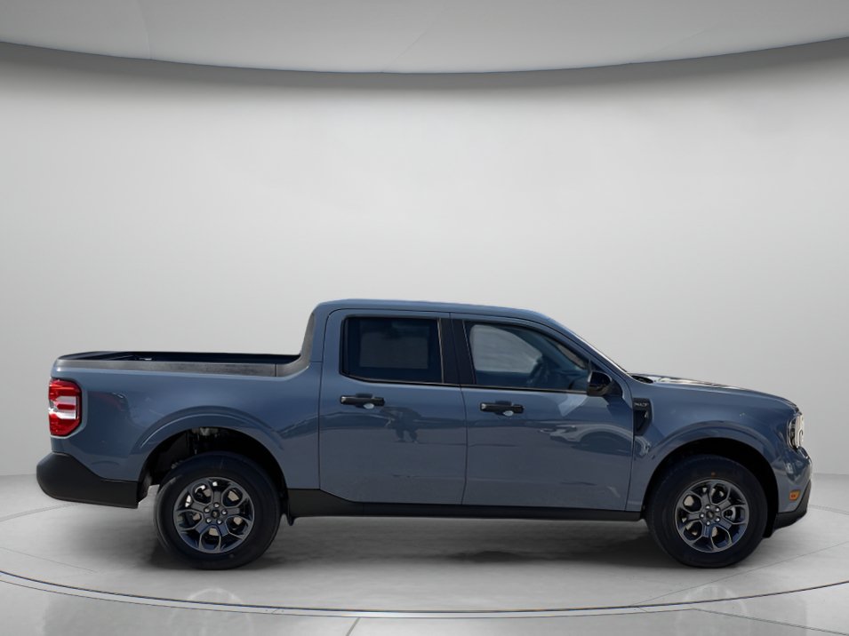 New 2026 Ford Maverick XLT Crew Cab Pickup