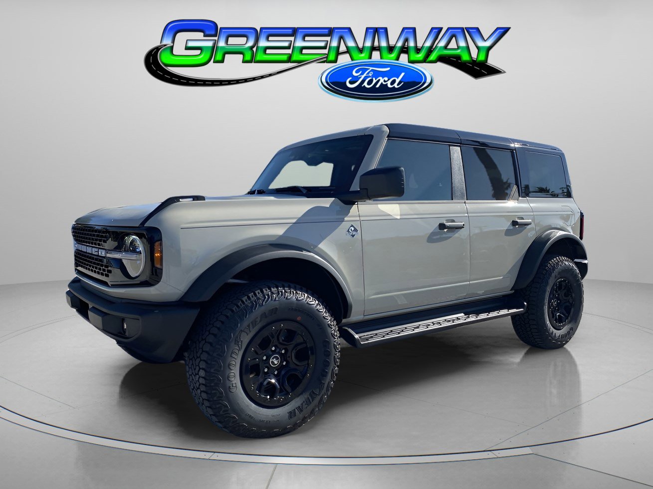 2025 Ford Bronco 4-Door Outer Banks's photo