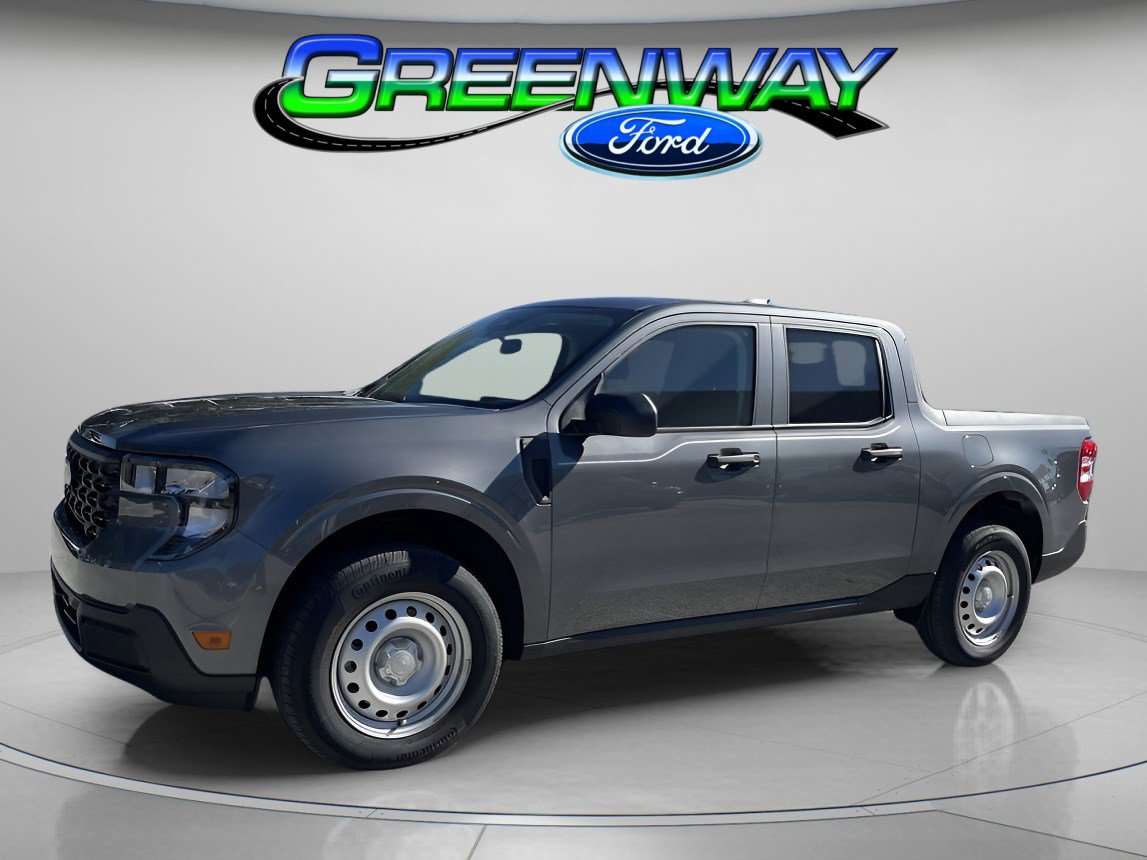 2025 Ford Maverick XL's photo