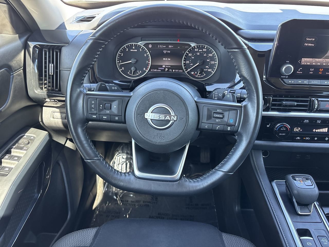 2024 Nissan Pathfinder SV - Photo 14