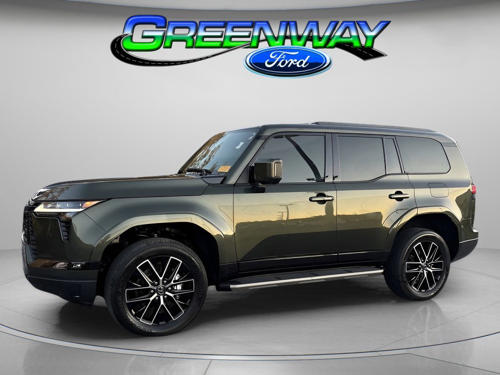 2024 Lexus GX Premium's photo