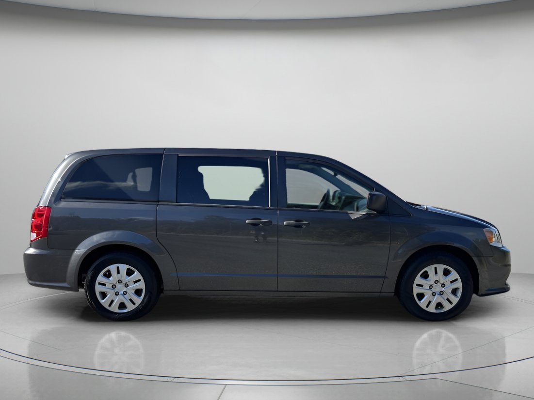 2020 Dodge Grand Caravan SE photo 2
