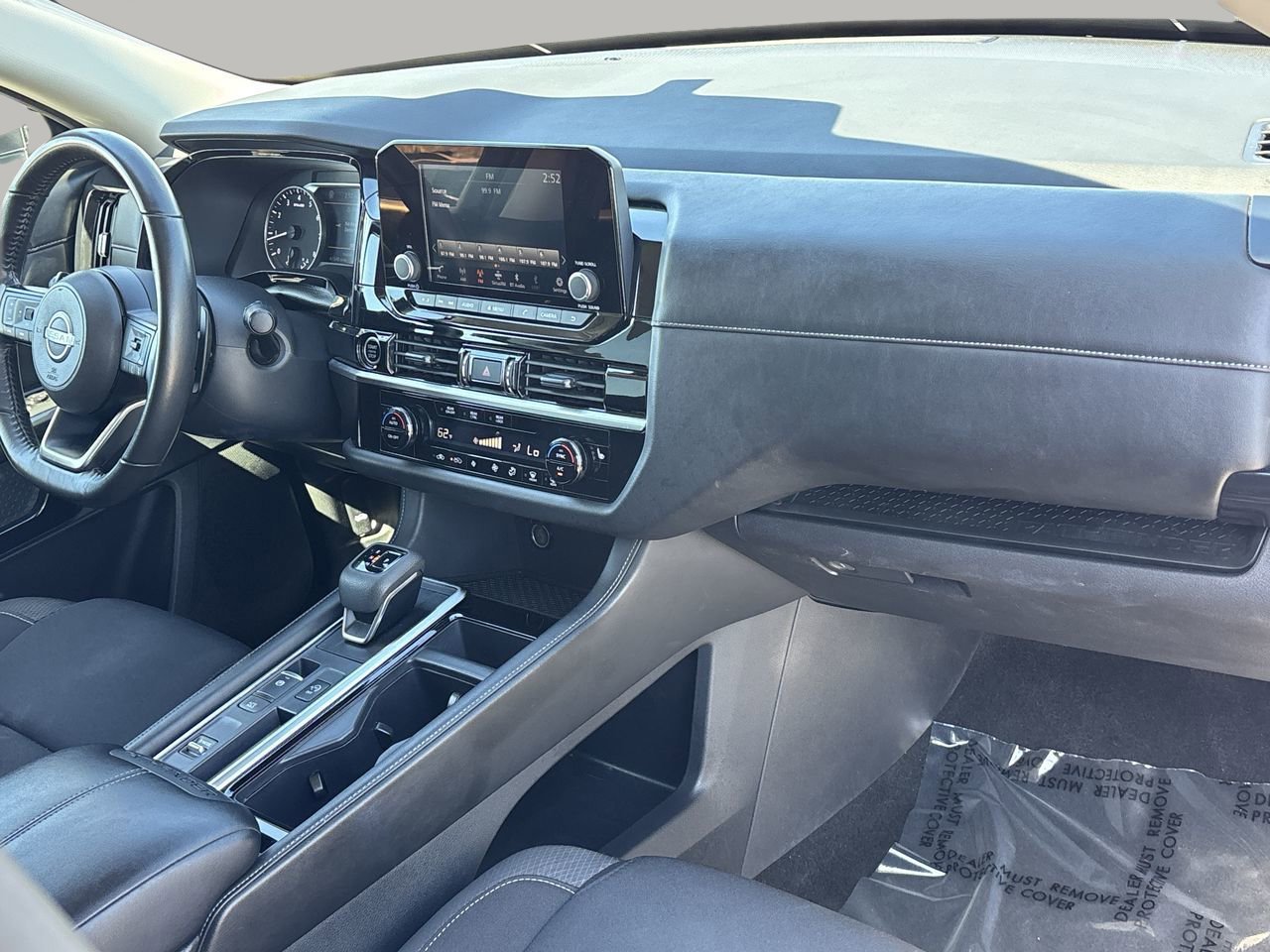 2024 Nissan Pathfinder SV - Photo 12