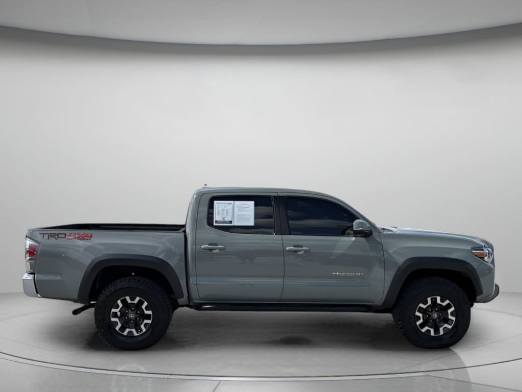 Used 2022 Toyota Tacoma 4WD TRD Off-Road Crew Cab Pickup