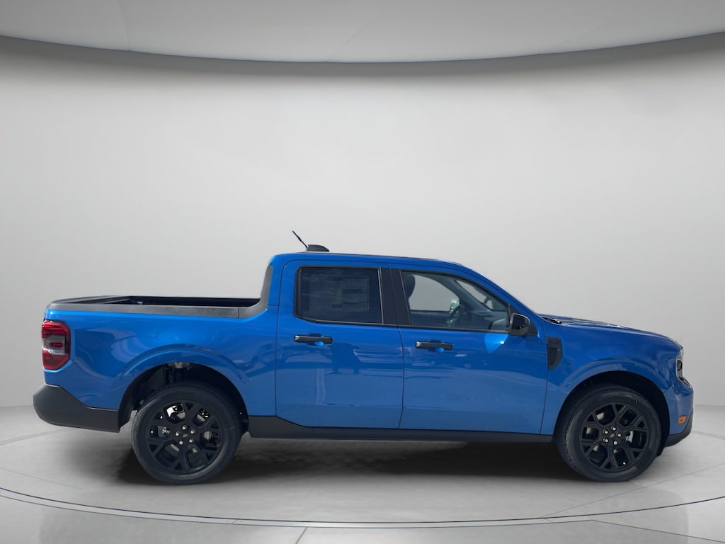 New 2026 Ford Maverick XLT Crew Cab Pickup