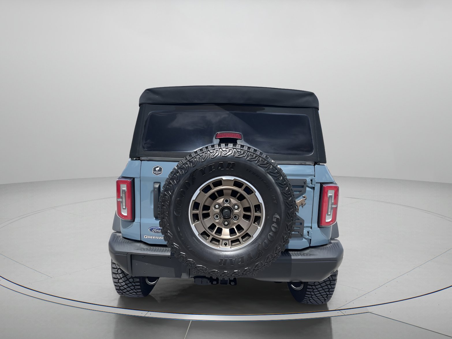 2022 Ford Bronco Badlands photo 2