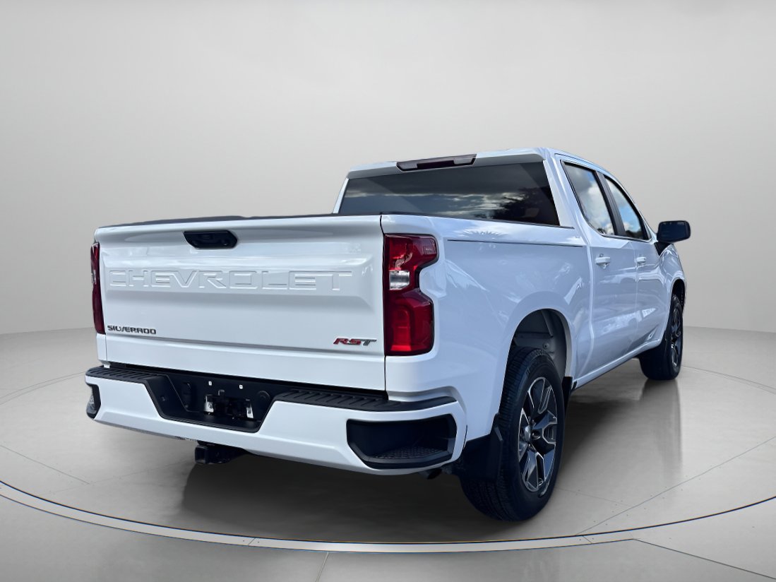 2024 Chevrolet Silverado 1500 RST photo 3