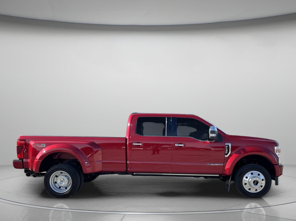 2022 Ford F-450 Platinum photo 2