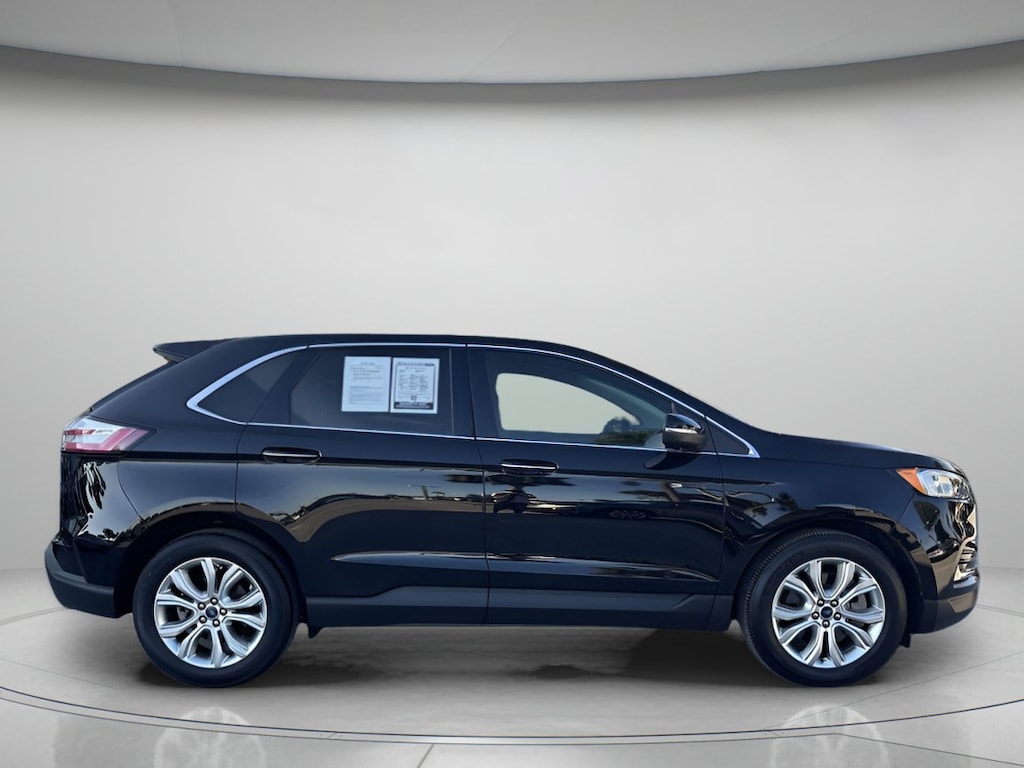 Used 2021 Ford Edge Titanium Sport Utility