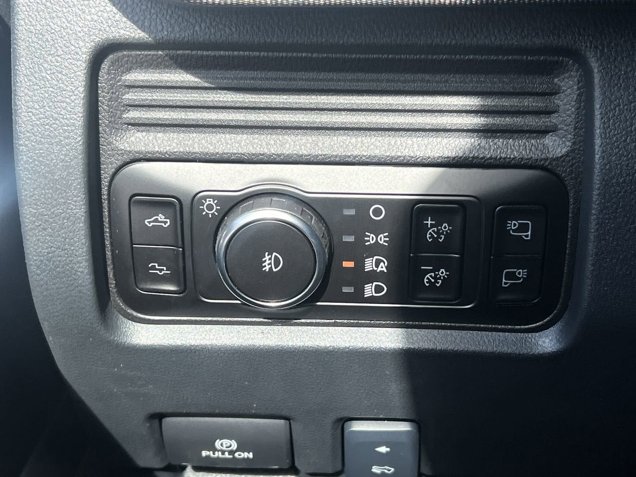 2026 Ford F-250 Super Duty Platinum - Photo 30