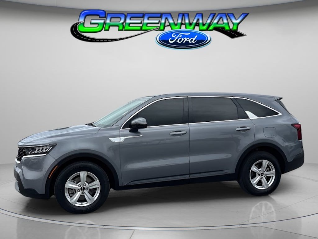Used 2023 Kia Sorento LX Sport Utility