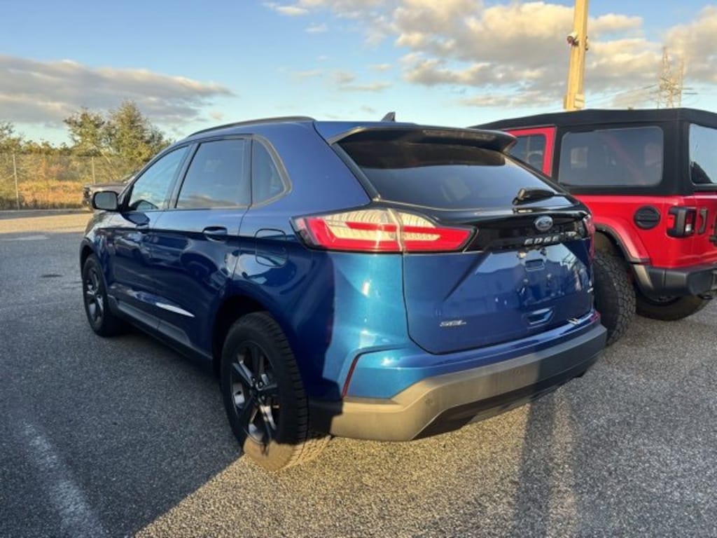 Used 2023 Ford Edge SEL Sport Utility