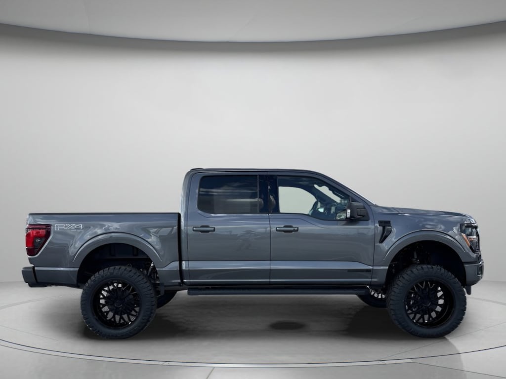 New 2026 Ford F-150 XLT Crew Cab Pickup