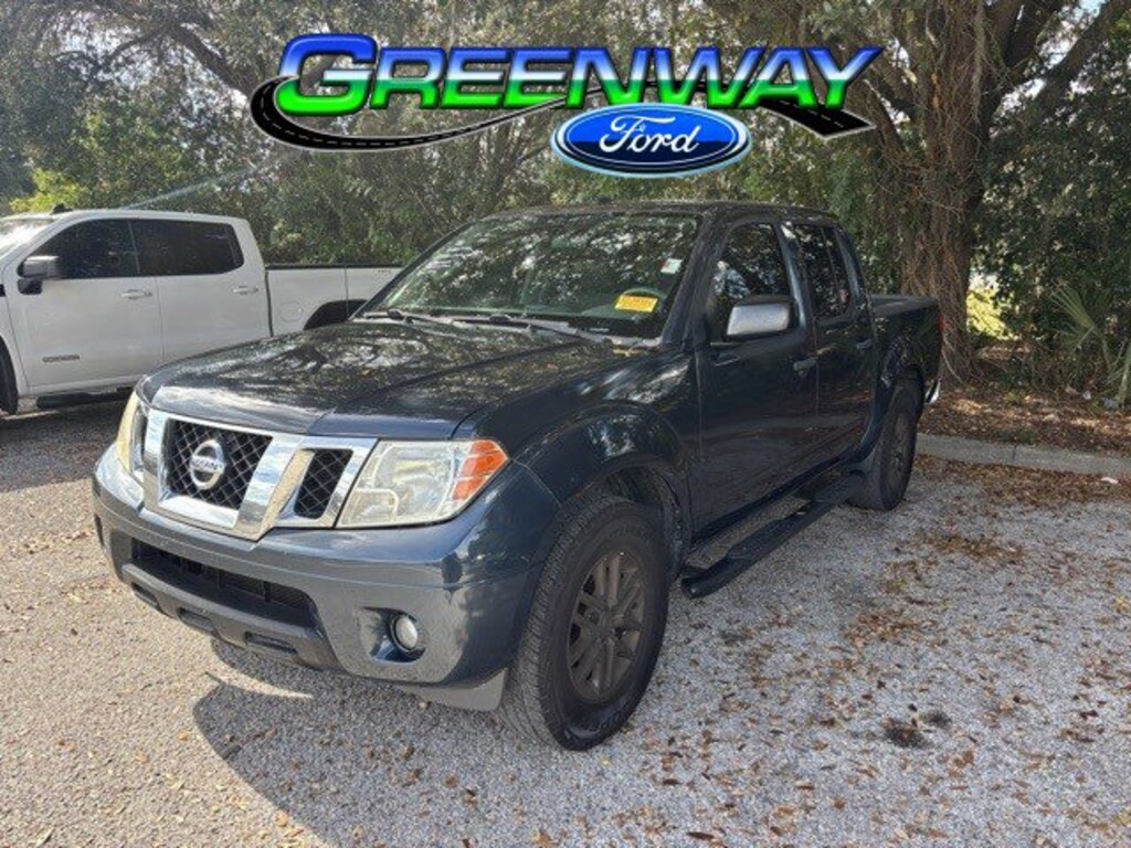 Used 2017 Nissan Frontier SV Crew Cab Pickup