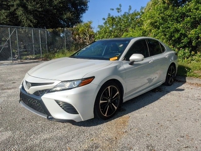 Used 2018 Toyota Camry XSE with VIN 4T1B61HK9JU070265 for sale in Orlando, FL