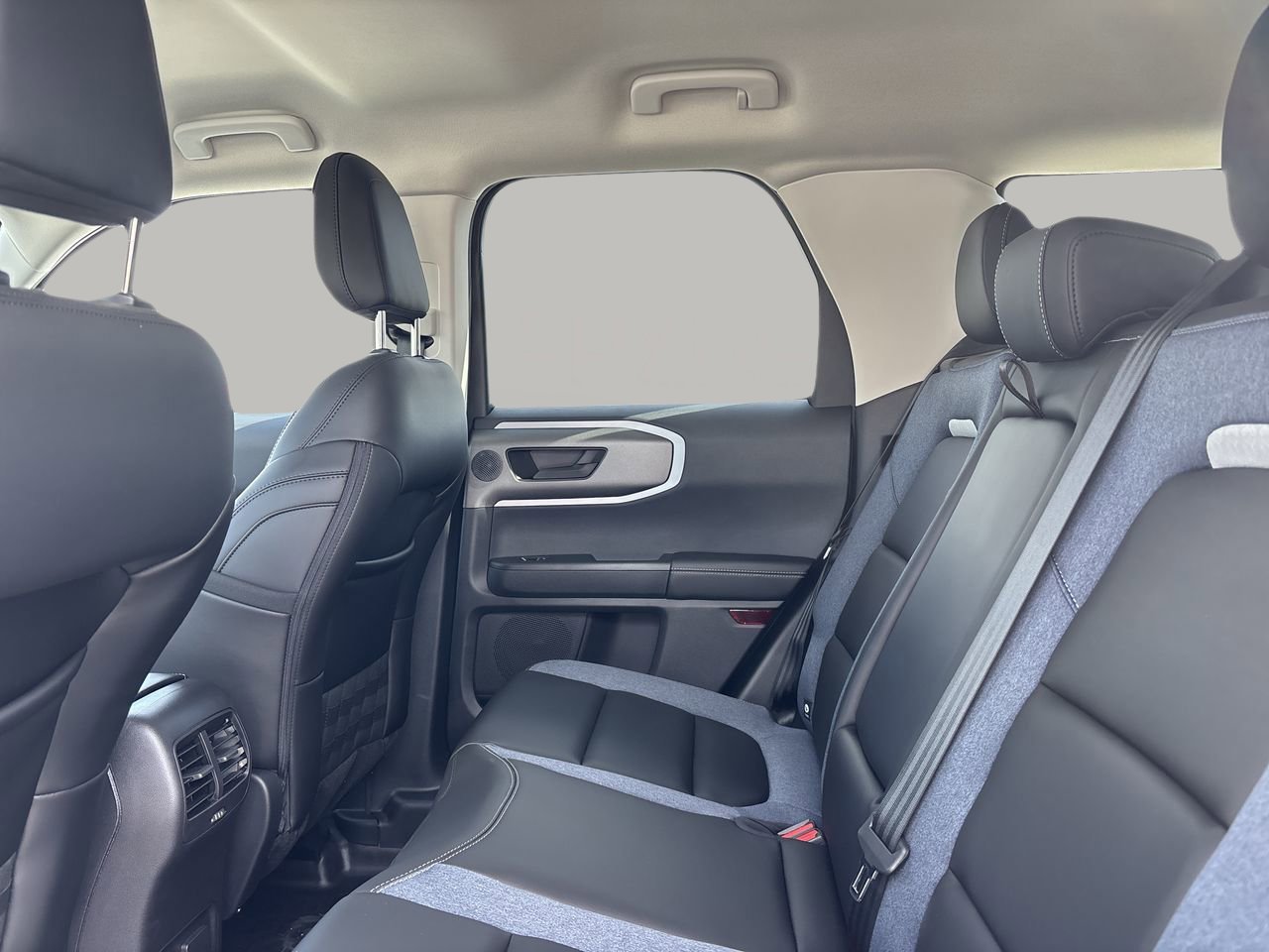 2025 Ford Bronco Sport Outer Banks - Photo 17