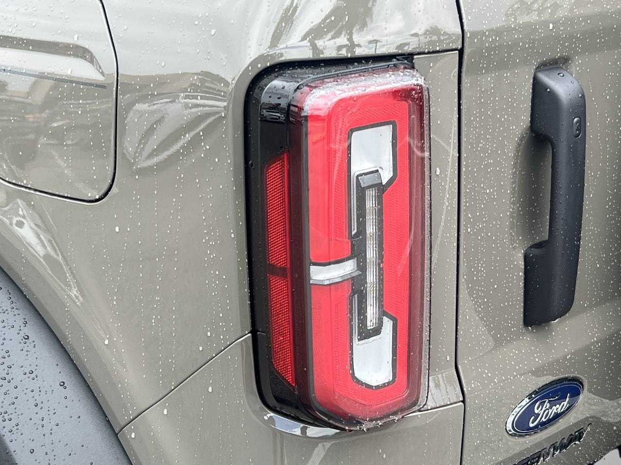 2025 Ford Bronco 4-Door Badlands - Photo 8