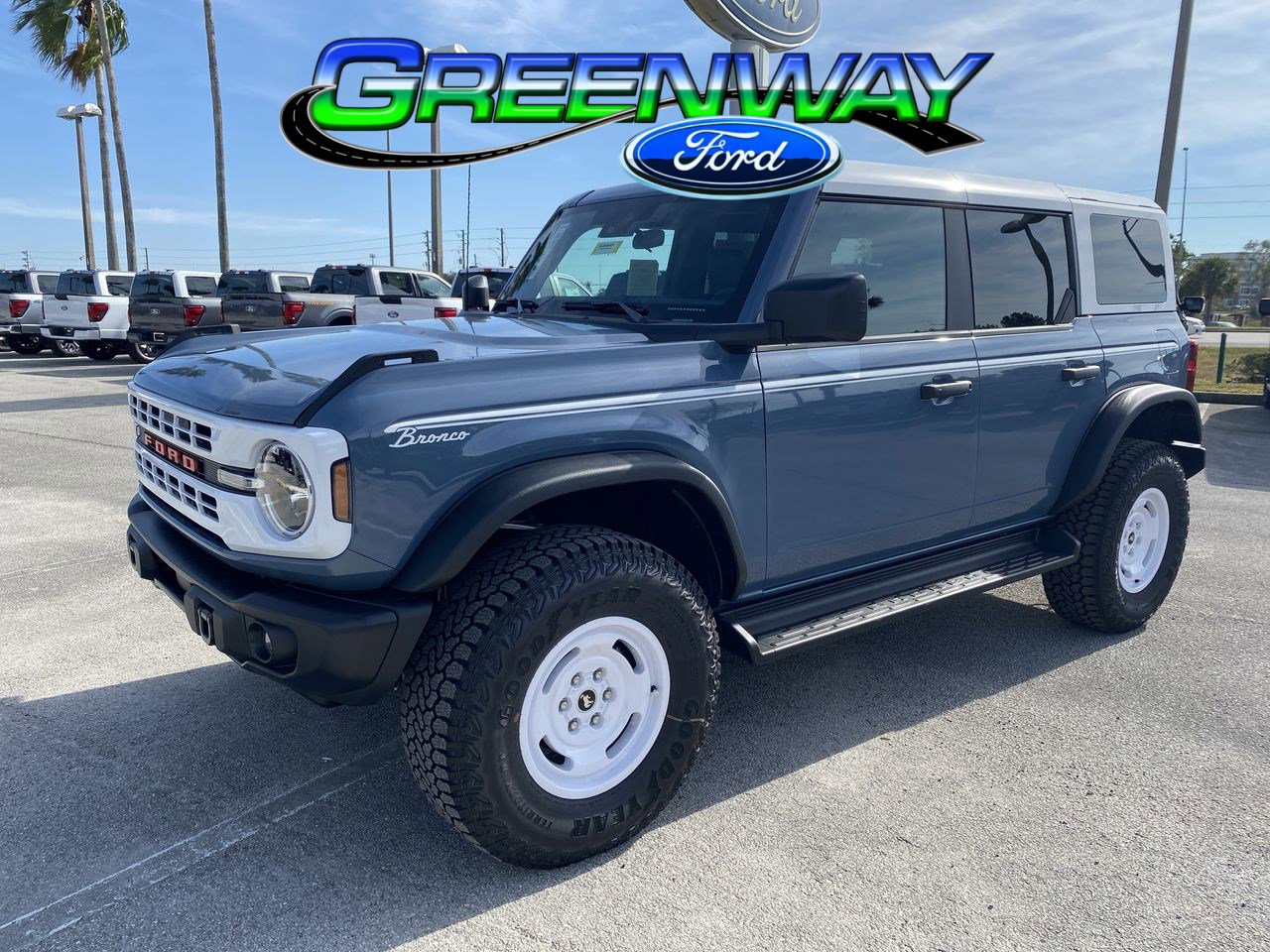 2025 Ford Bronco 4-Door Heritage Editon's photo