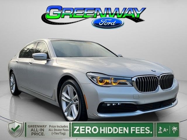 2018 BMW 7 Series 750i's photo